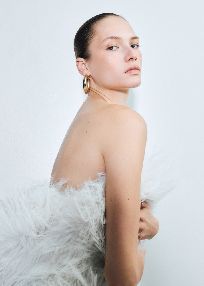 35-anastasia-w-main-book-3rd-management