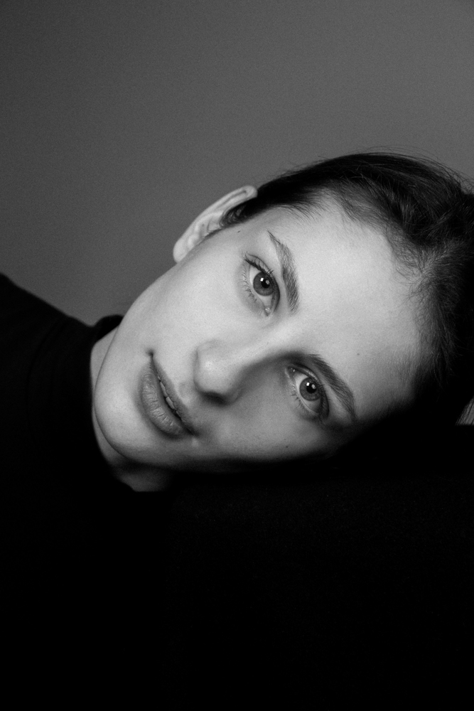1-melina-main-book