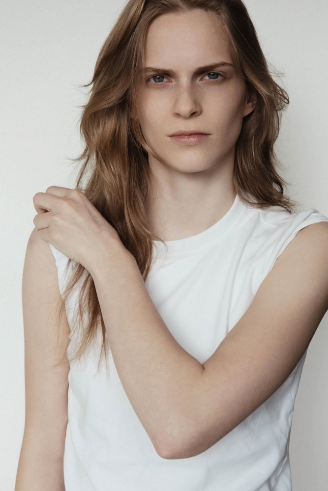 2-isabel-main-book