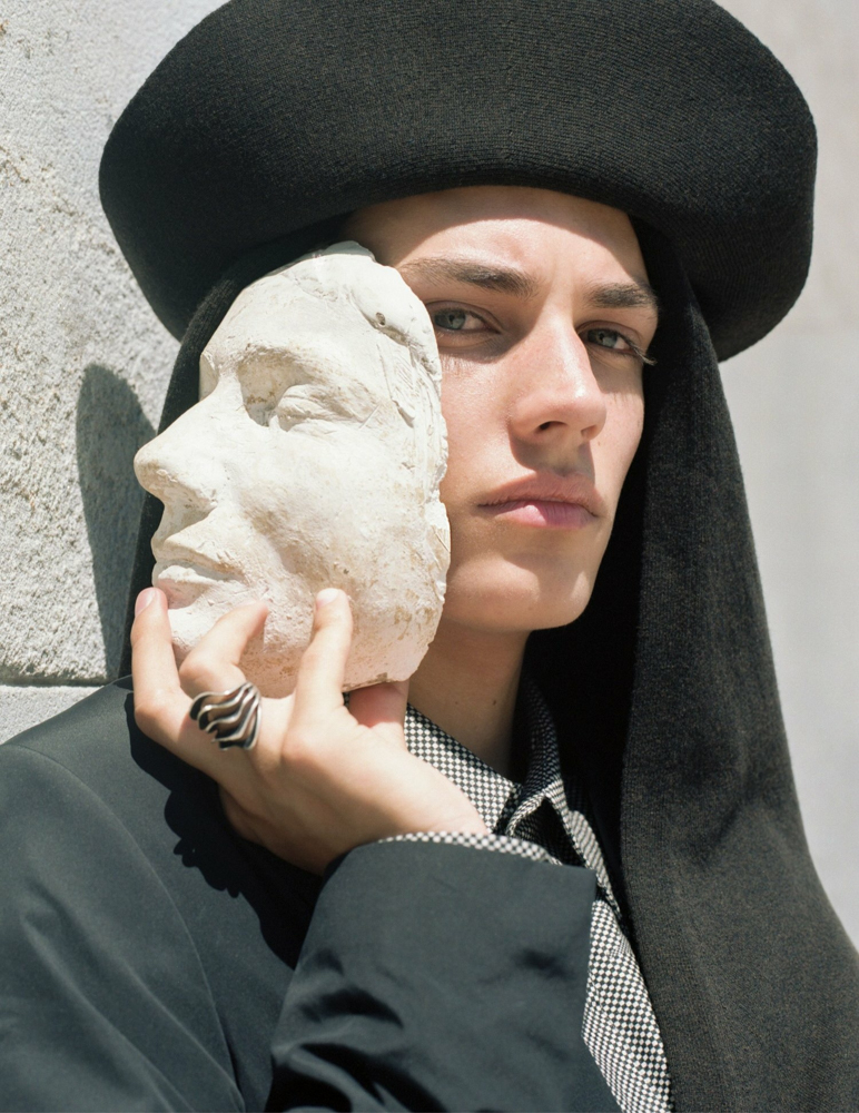 18-bastian-main-book