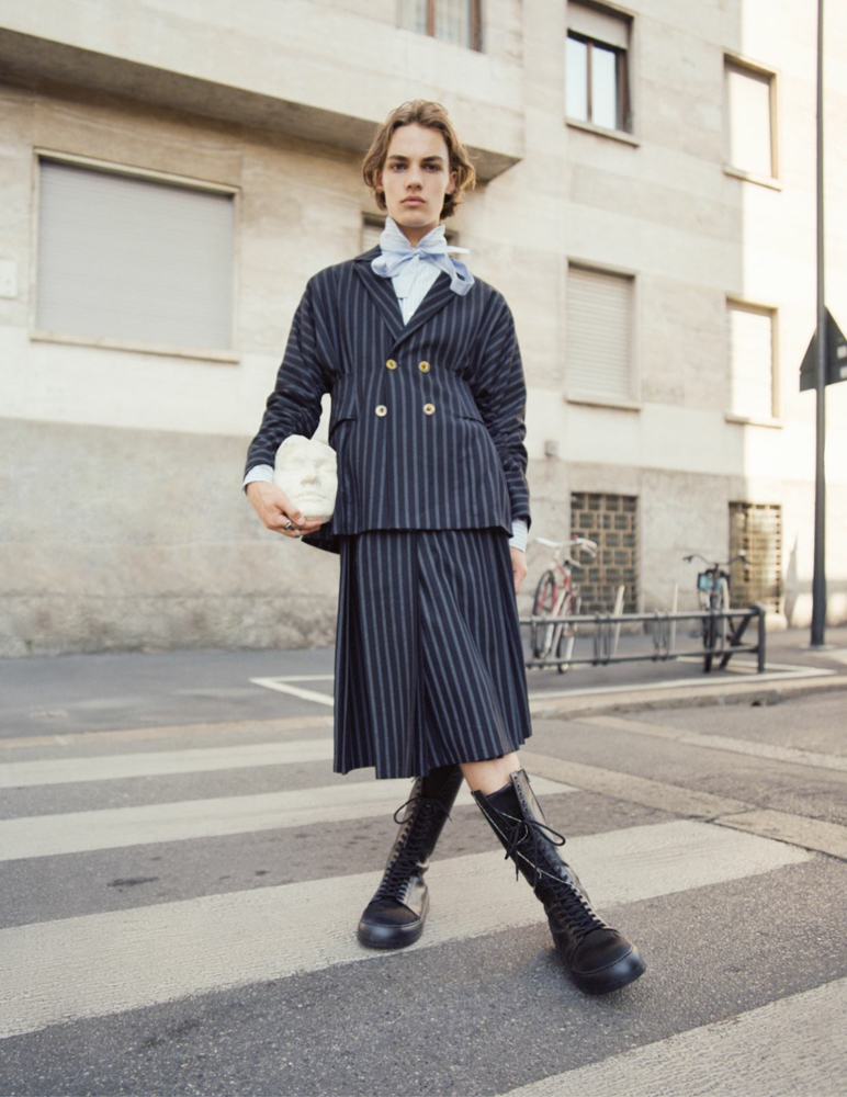 19-bastian-main-book