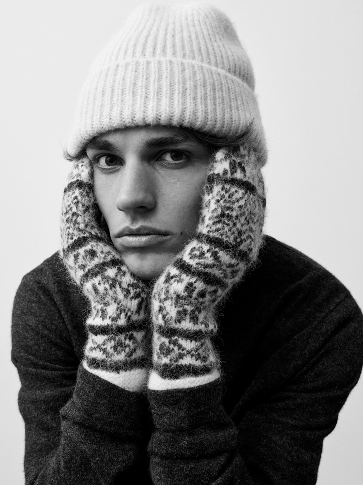 22-bastian-main-book