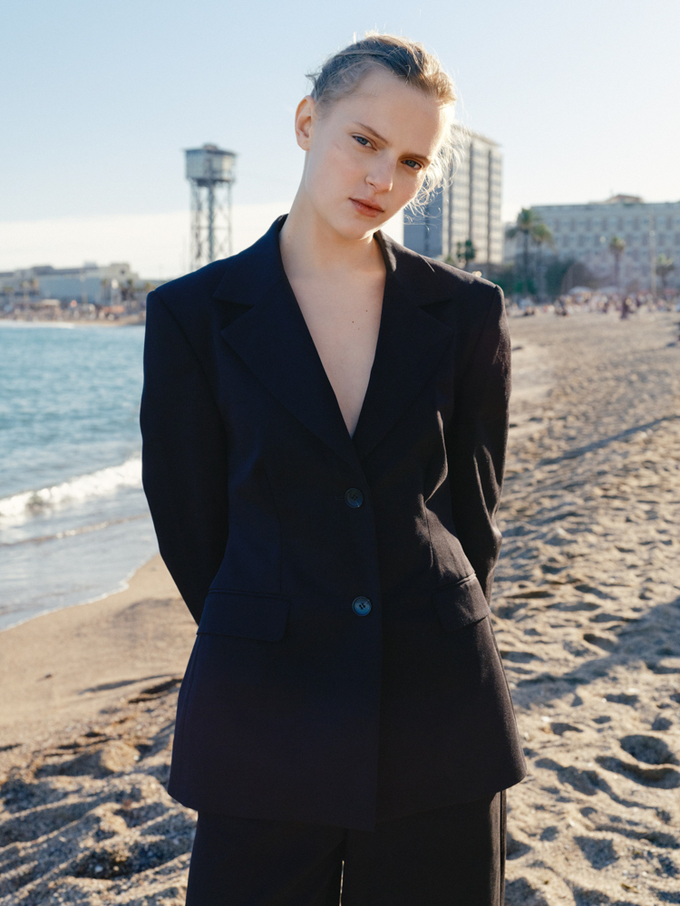 48-ksenia-main-book