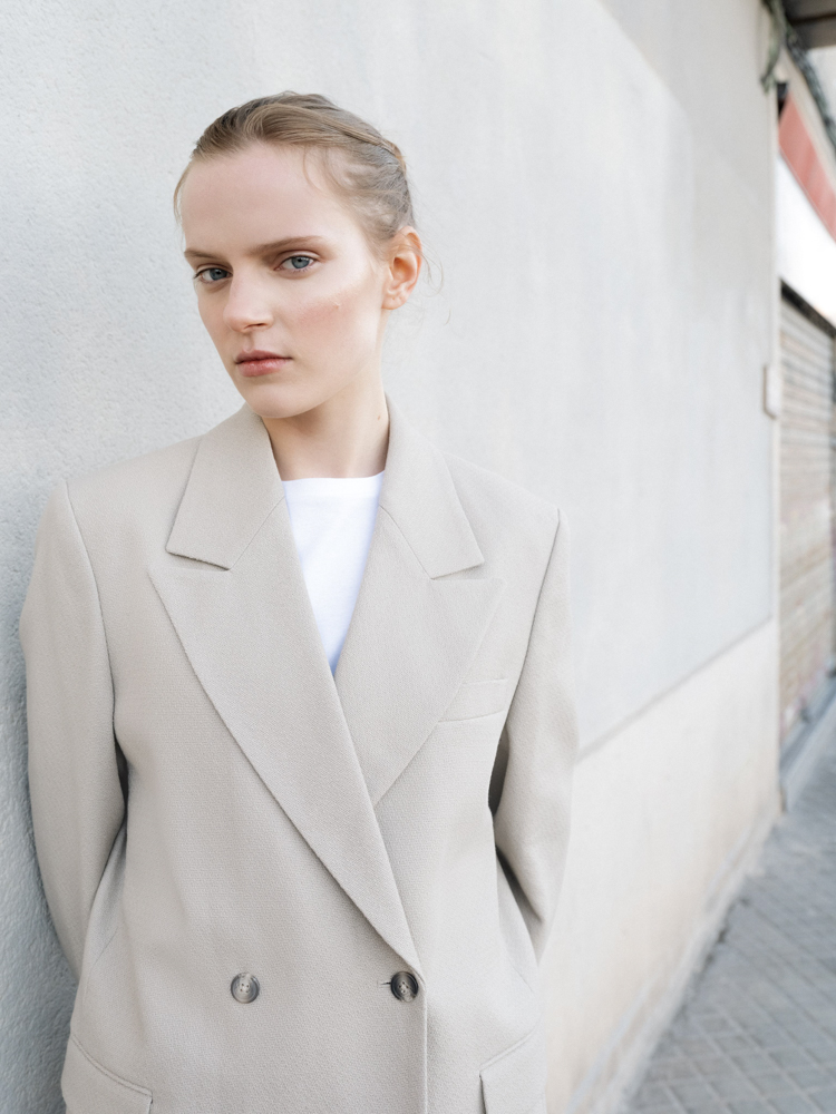49-ksenia-main-book