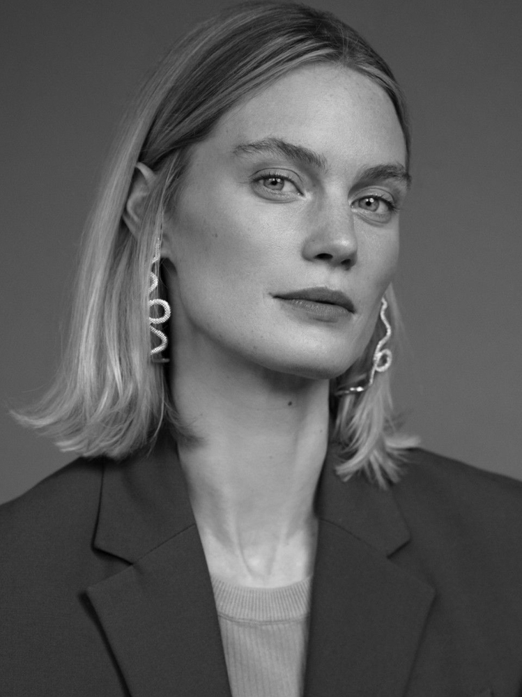 1-felicity-main-book