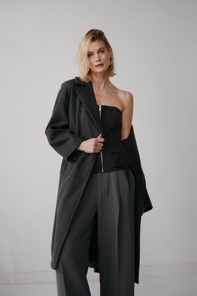 33-felicity-main-book