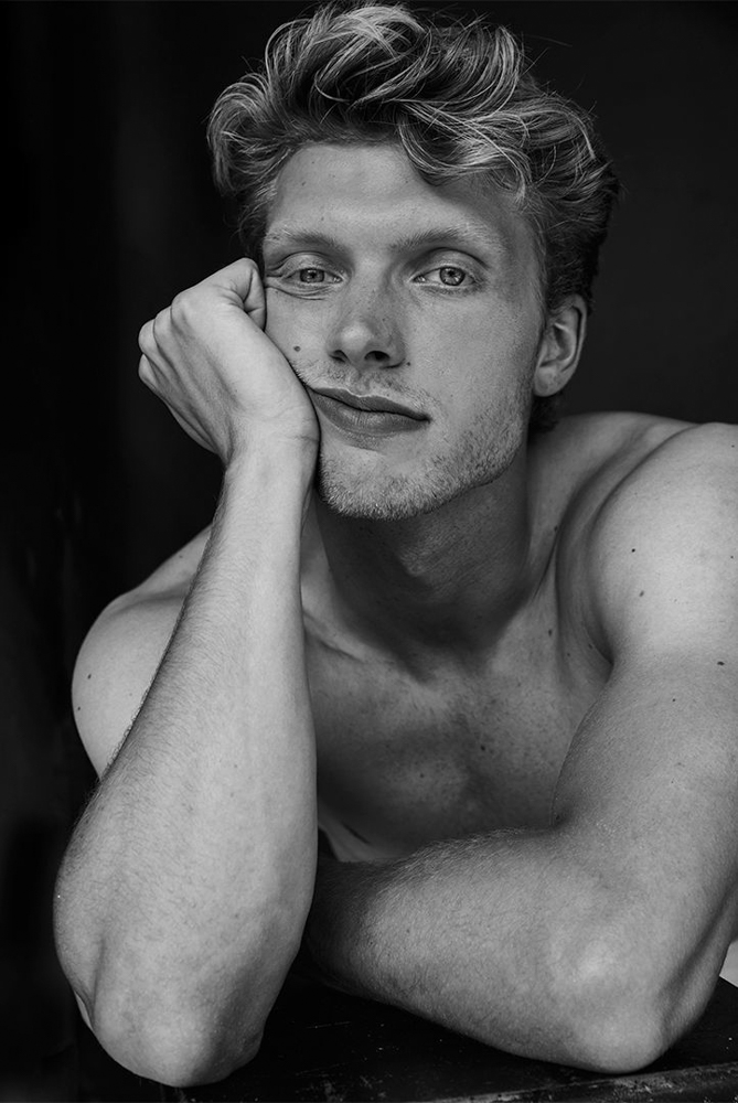 8-robin-beekers-main-book