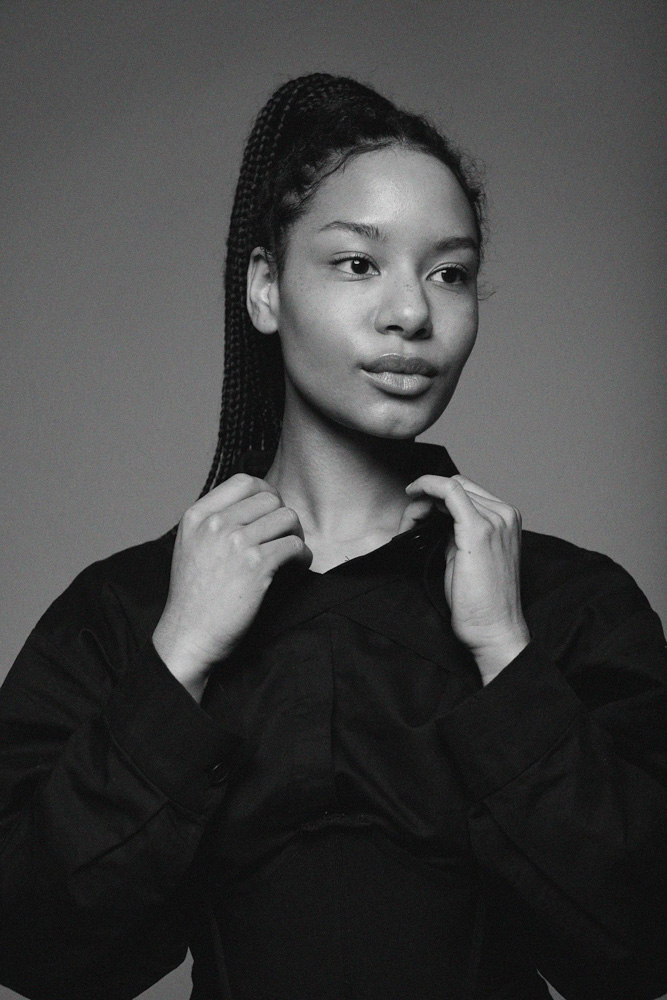 1-anna-farai-main-book