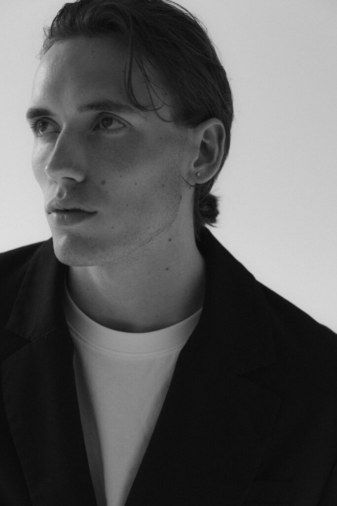 1-casper-l-main-book