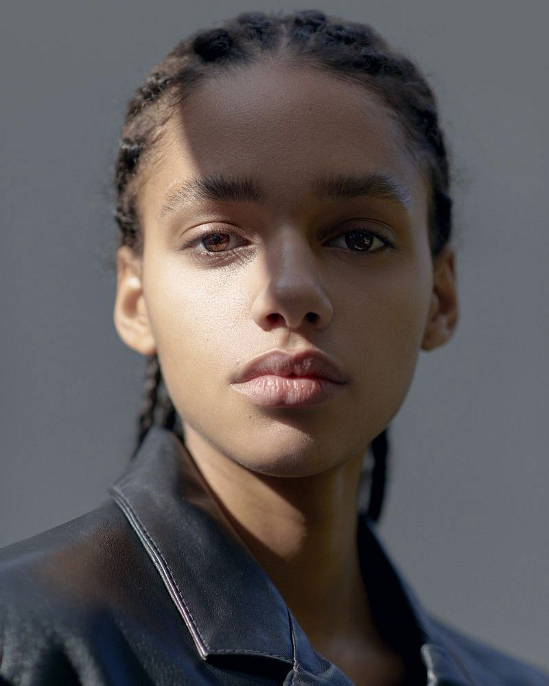 1-yenni-schwan-main-book