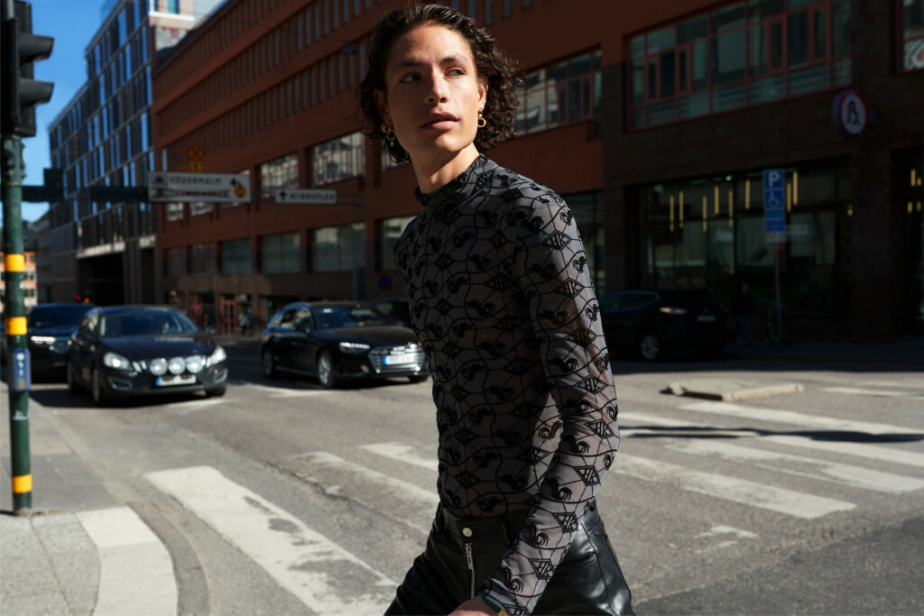 10-jonas-bahri-main-book