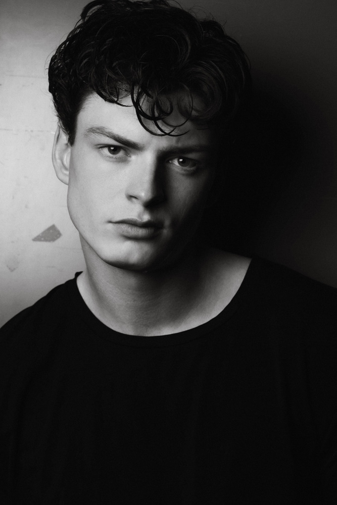 10-rolf-logan-main-book