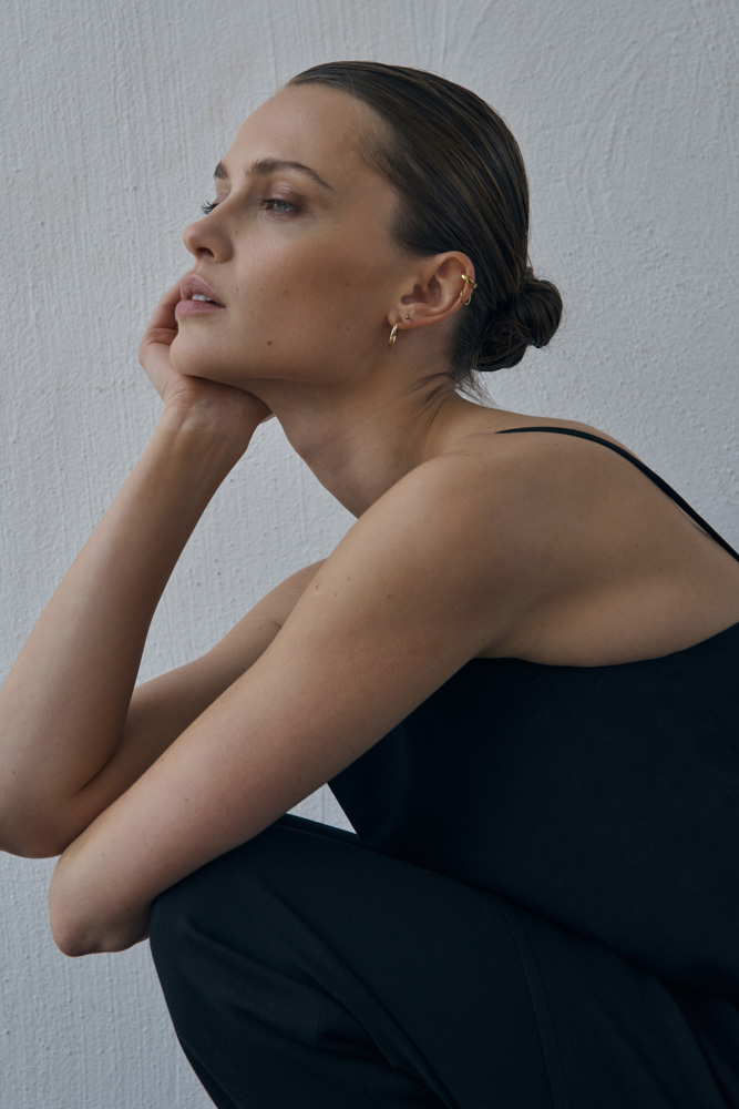 11-anna-zaton-main-book