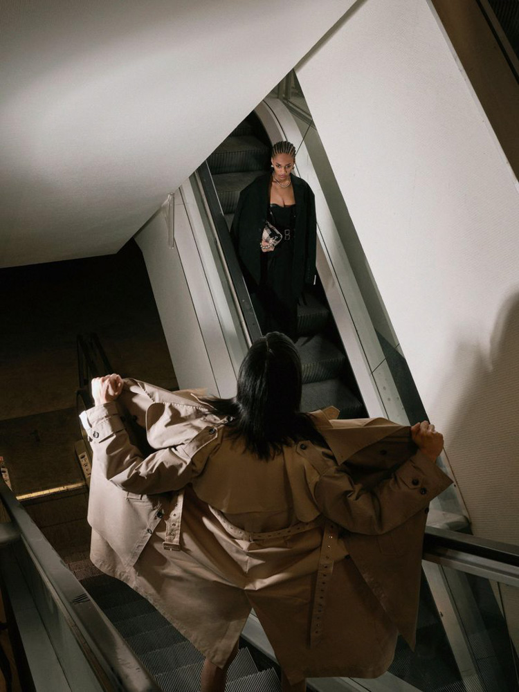 12-yenni-schwan-main-book