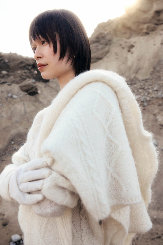 13-sofia-quan-main-book