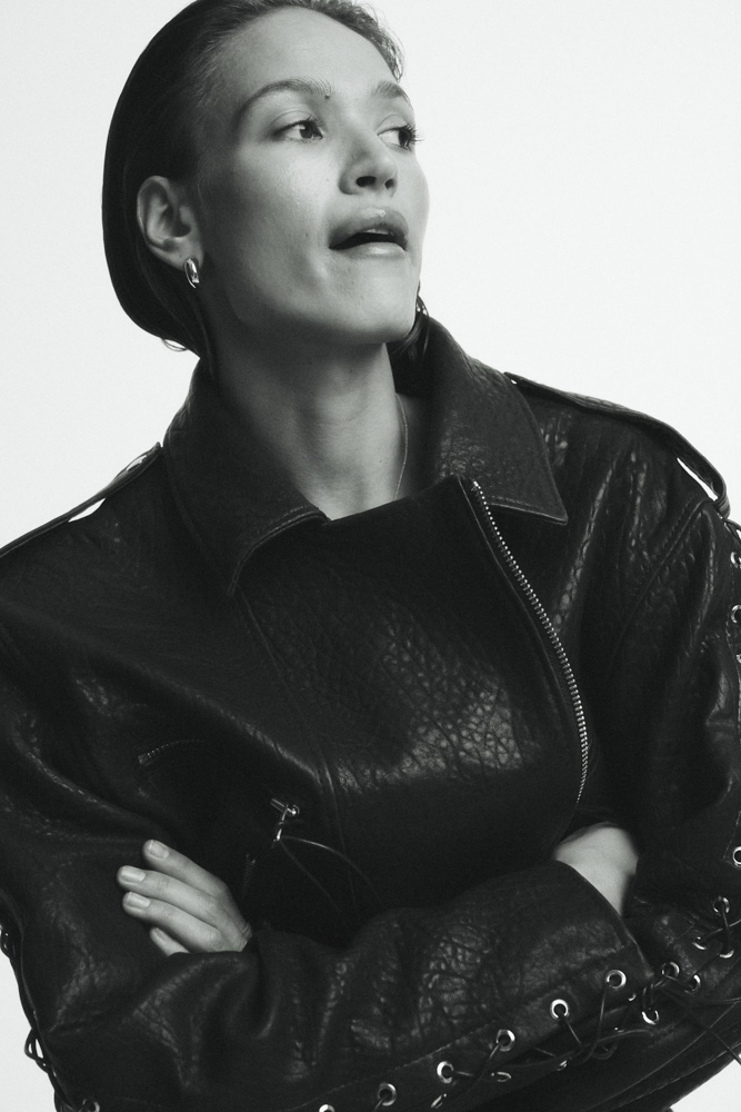 15-sasha-o-main-book