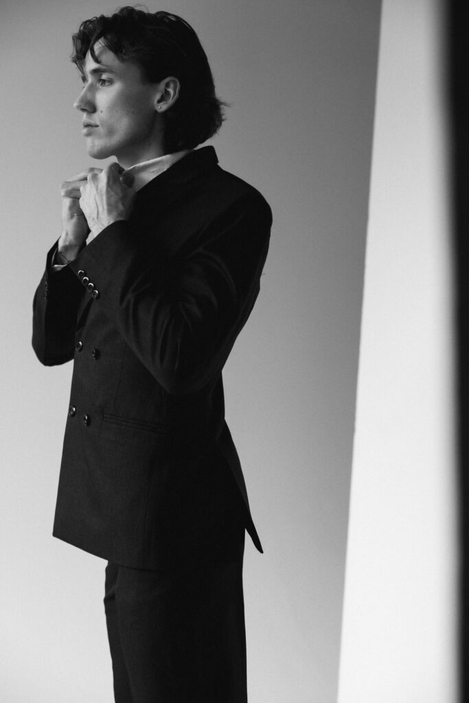 16-casper-l-main-book