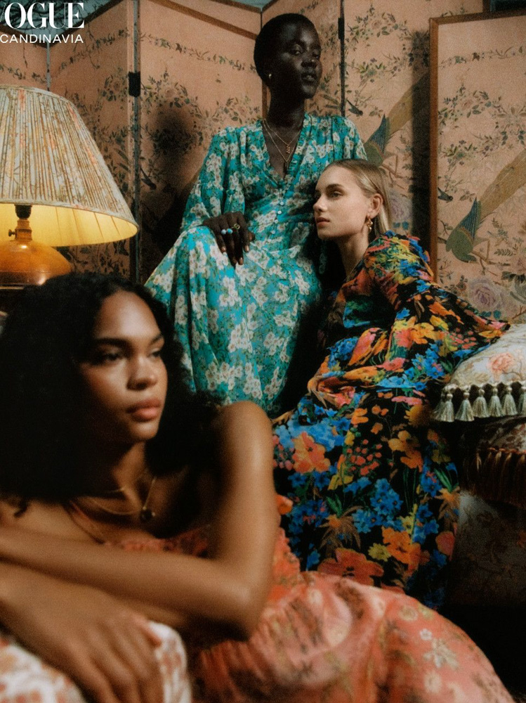 17-mirakela-love-main-book