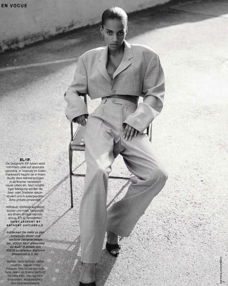 17-yenni-schwan-main-book