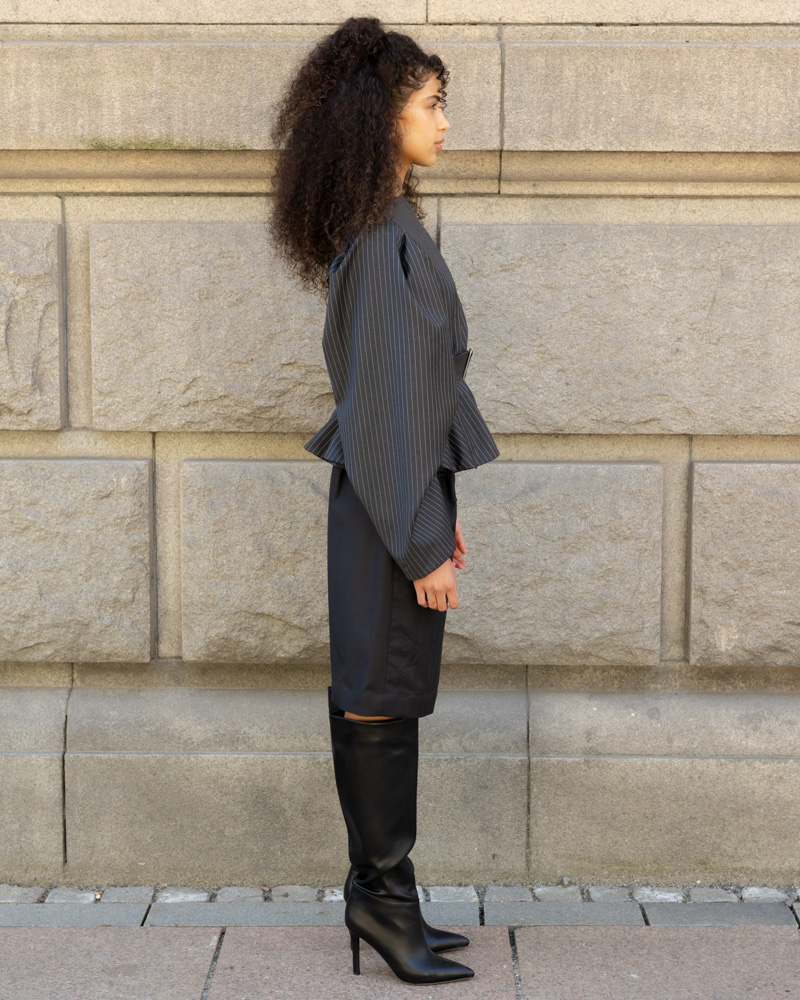 18-sofia-jama-main-book