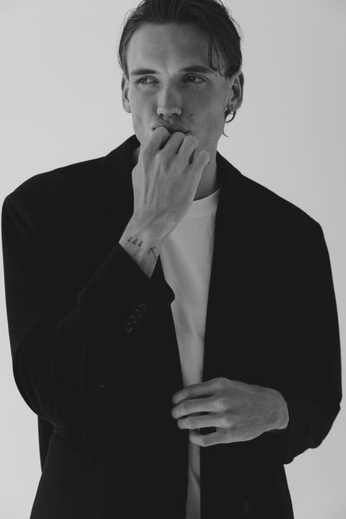 2-casper-l-main-book