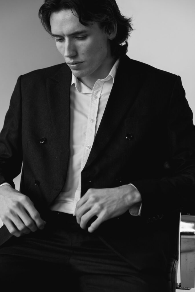 20-casper-l-main-book