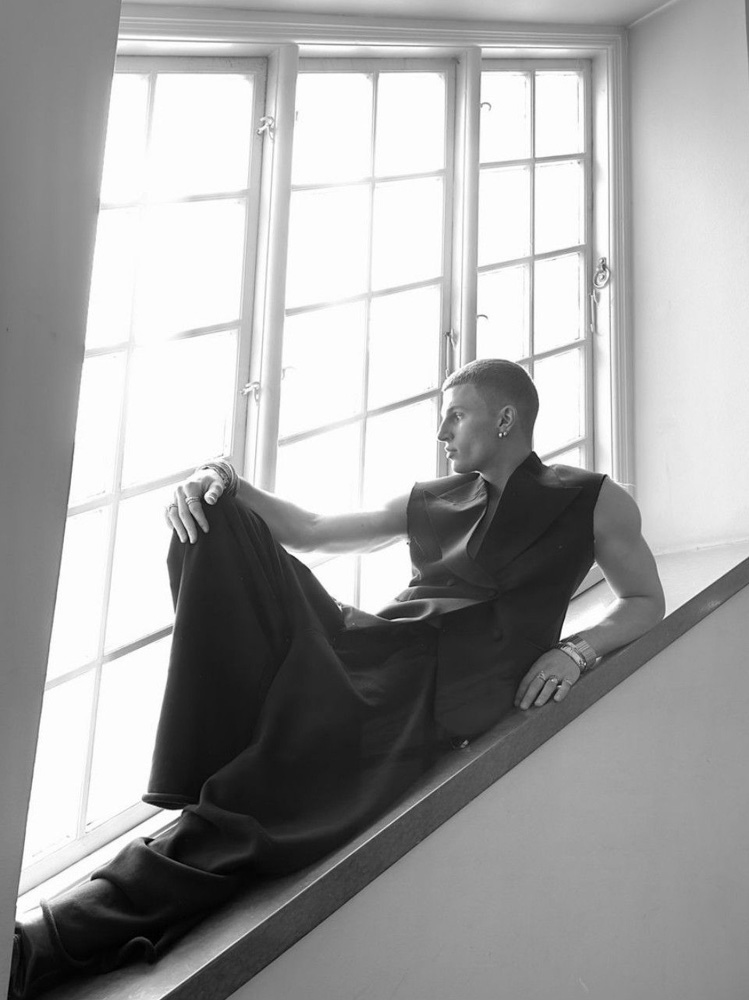 23-mathias-van-esch-main-book