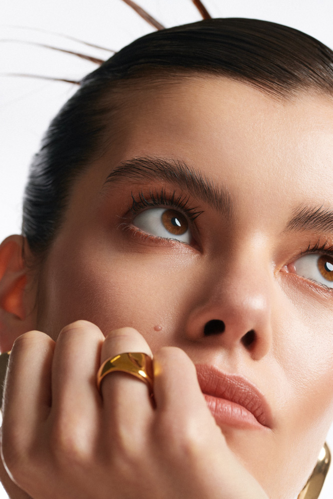 25-maria-debicka-main-book