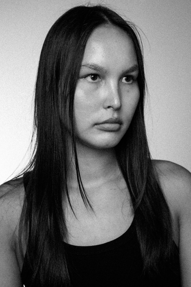 3-viktoria-main-book