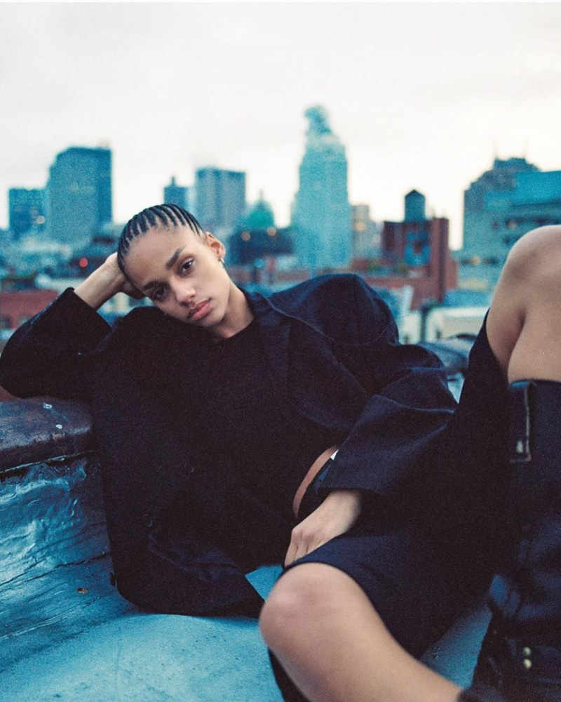 31-yenni-schwan-main-book