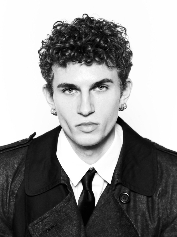 33-mathias-van-esch-main-book