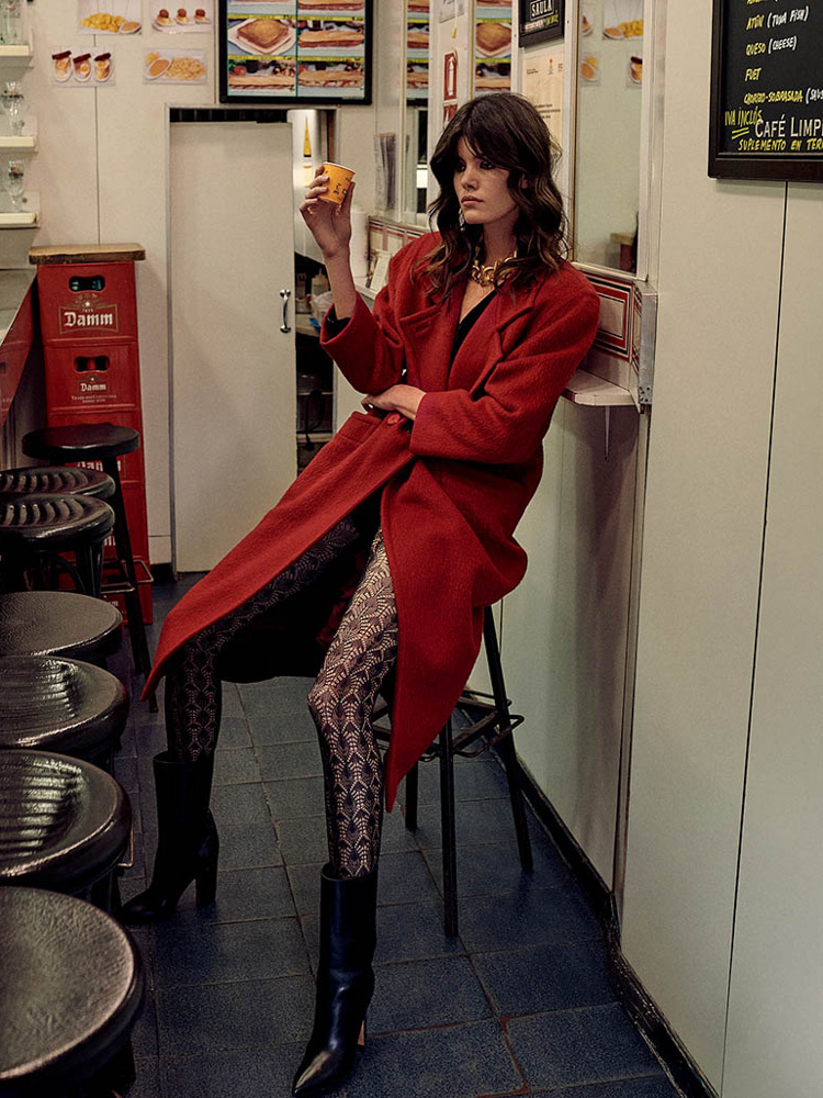 34-maria-debicka-main-book