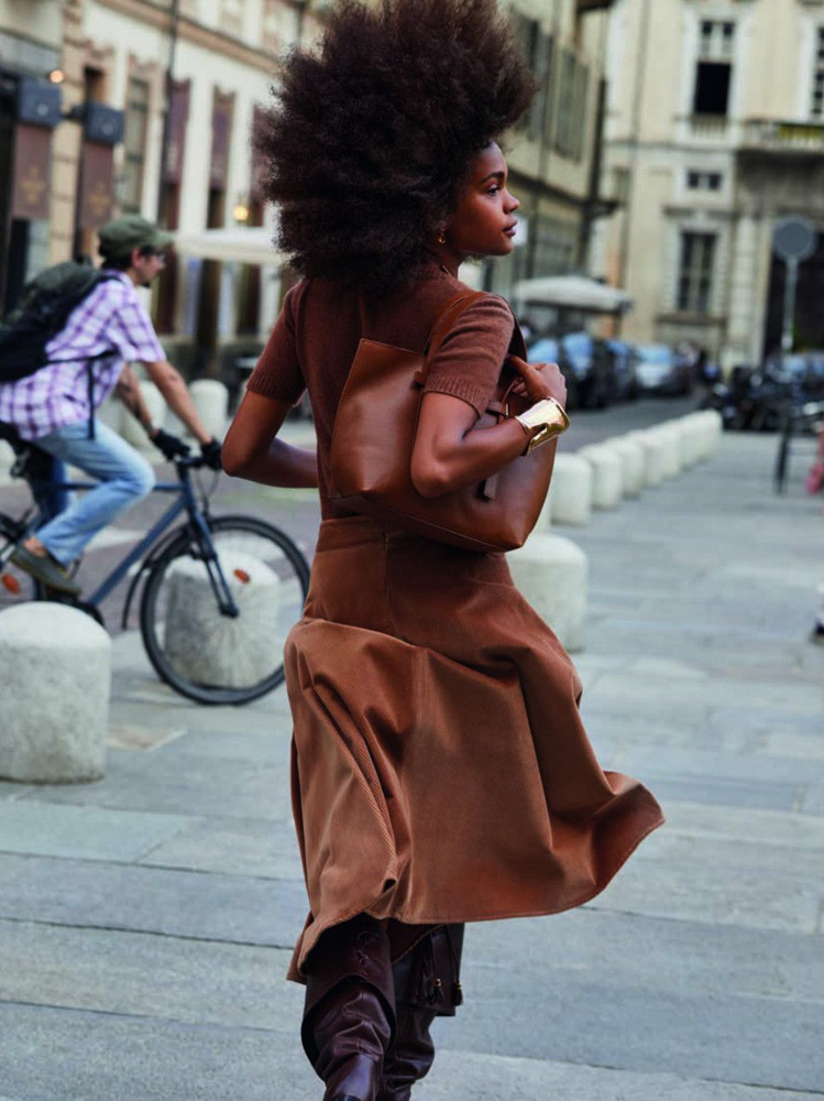 35-mirakela-love-main-book