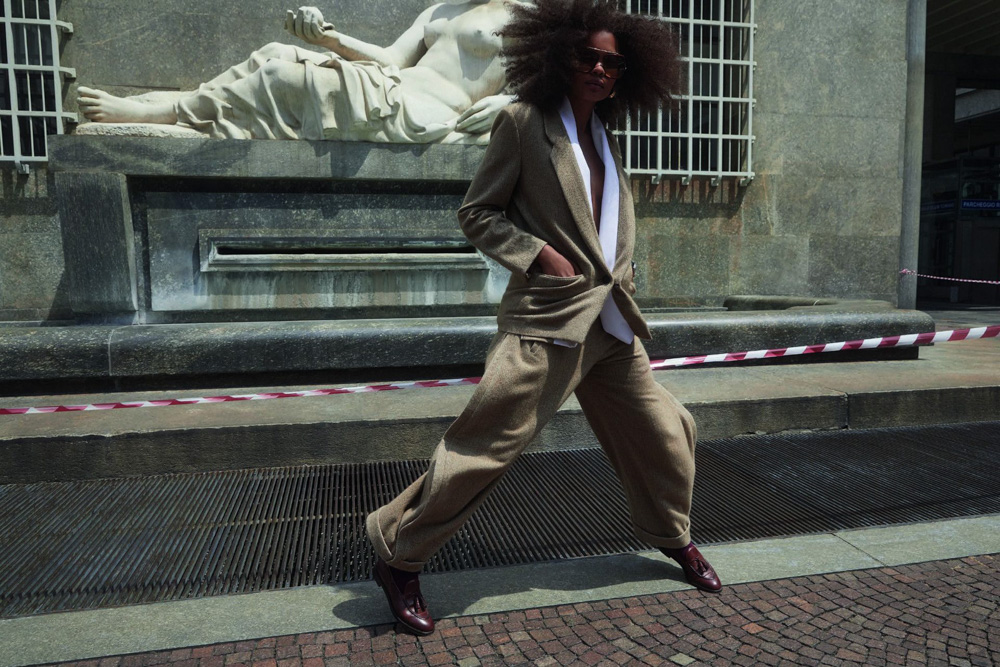 36-mirakela-love-main-book