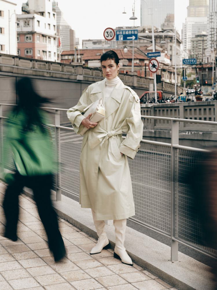 4-maria-debicka-main-book