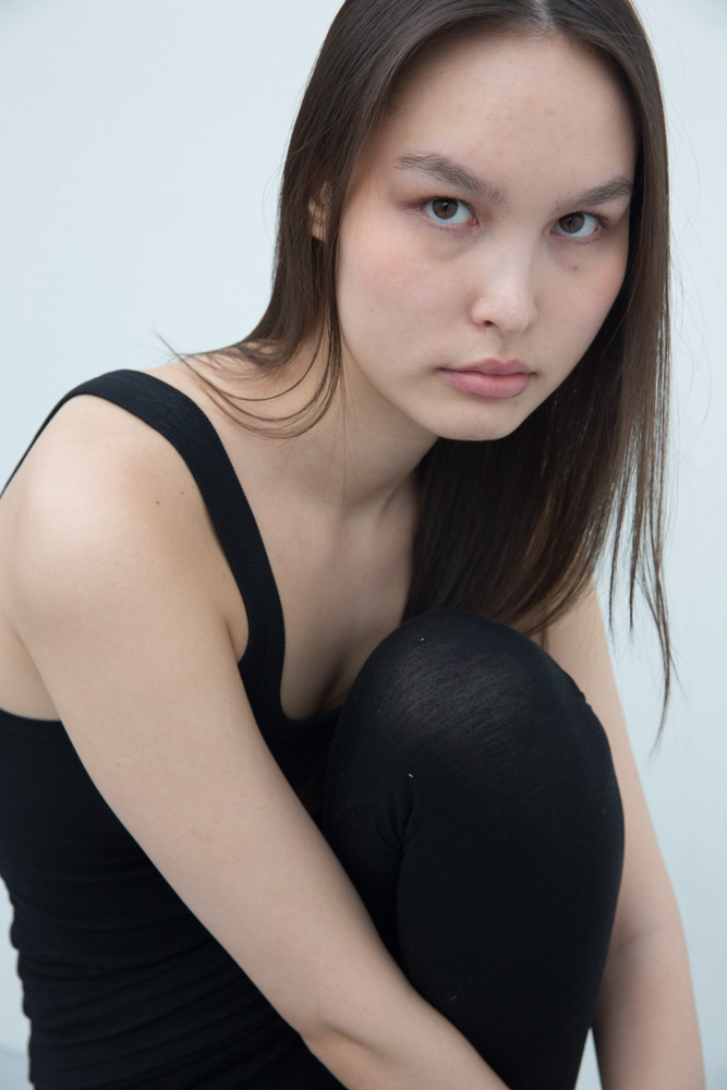 4-viktoria-main-book