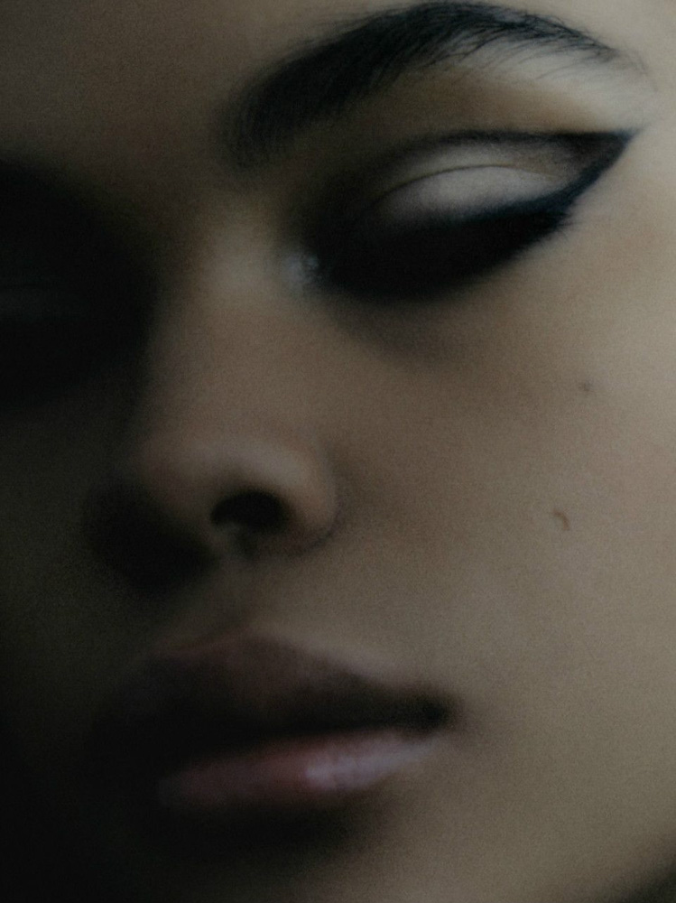 40-mirakela-love-main-book