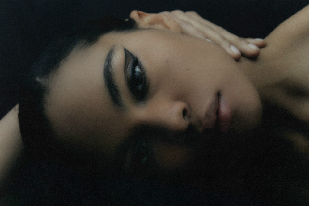 43-mirakela-love-main-book