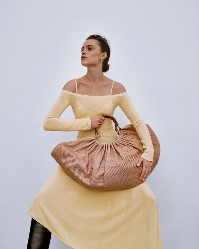 5-anna-zaton-main-book