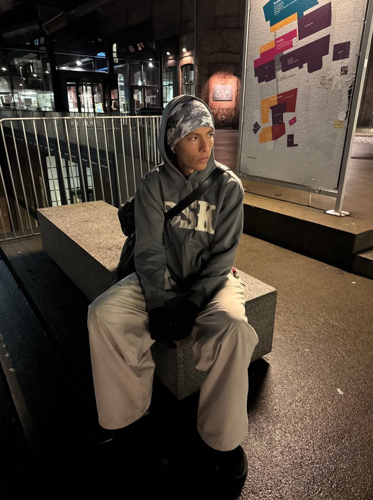 51-jonas-bahri-insta-bok