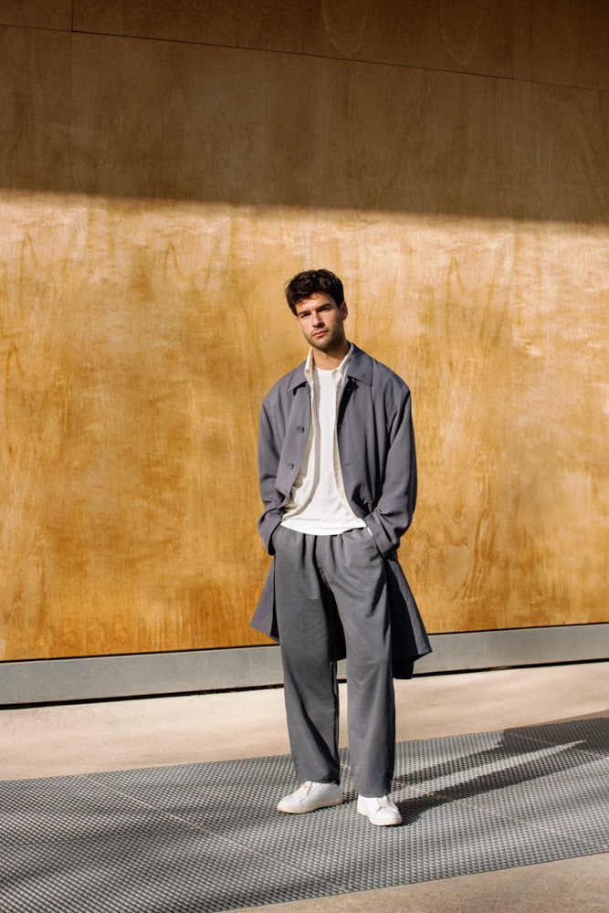 17-manu-noraced-book