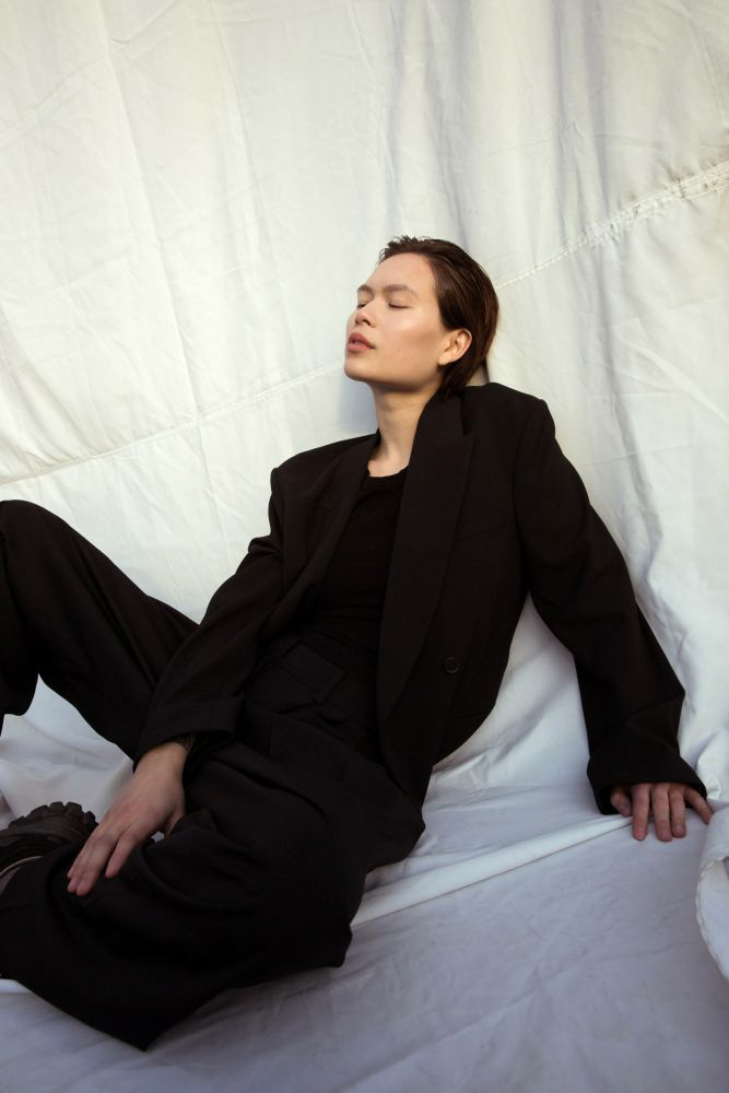 29-sofia-quan-main-book