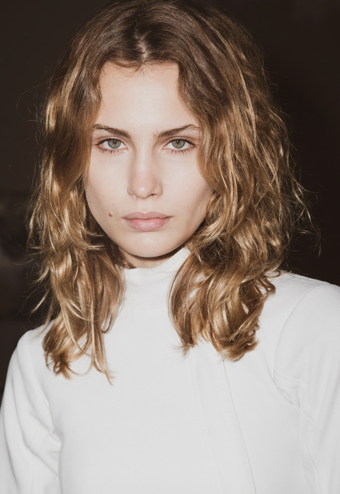 1-julie-borawska-main-book