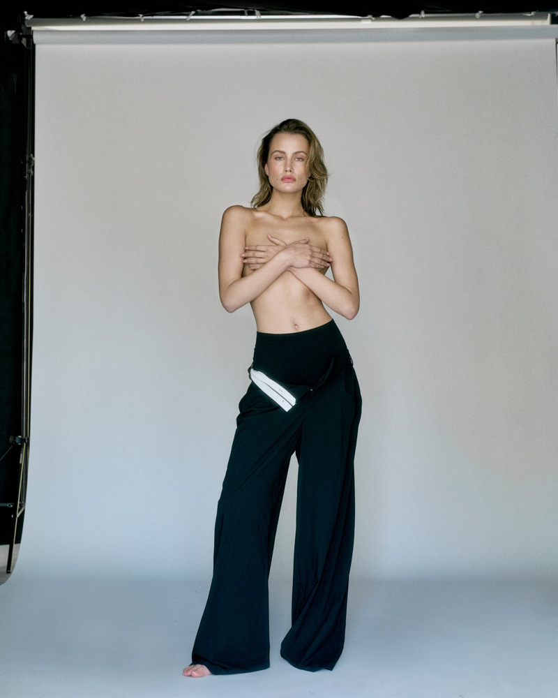 12-julie-borawska-main-book